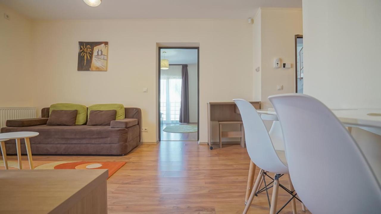 Twins Apartments Brasov Exterior photo